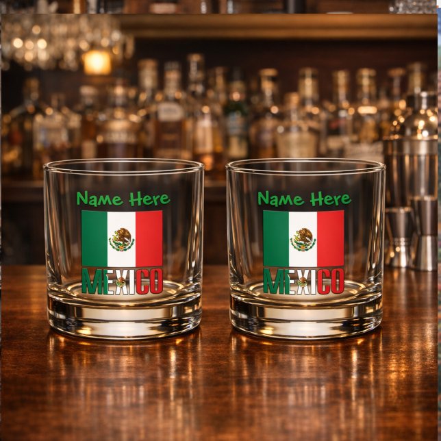 Mexiko und Mexiko: Grüne Persönlichkeit der Flagge Whiskyglas (Personalized whiskey glasses have Mexican Flag and MEXICO in flag colors. Add name above.)