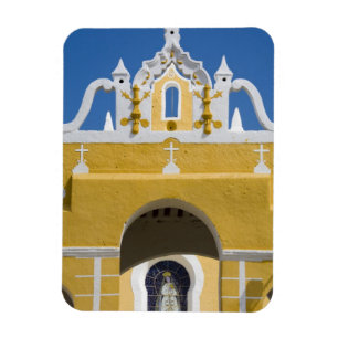 Mexiko, Yucatan, Izamal. Das Franziskanerkloster Magnet