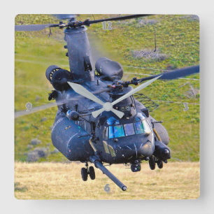 MH-47G CHINOOK QUADRATISCHE WANDUHR