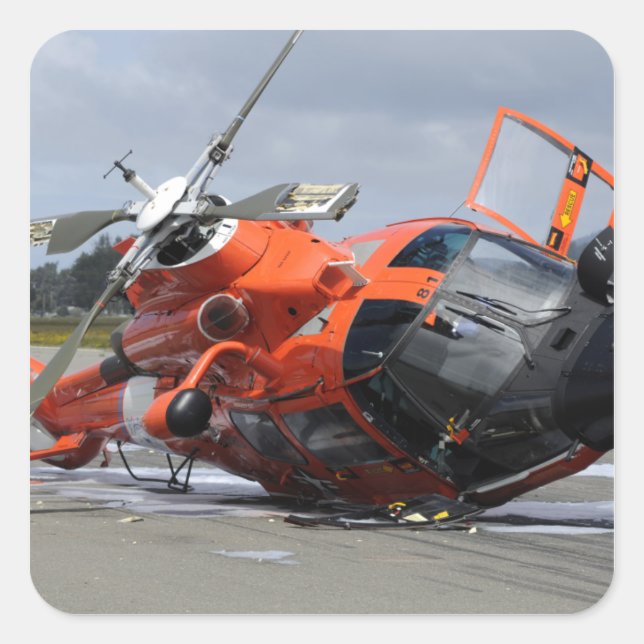 MH-65 Dolphin-Hubschrauber stürzten bei Arcata Air Quadratischer Aufkleber (Vorderseite)