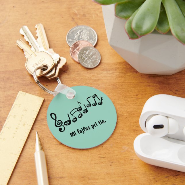 Mi fajfas pri tio. schlüsselanhänger (Schreibtisch)