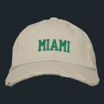 MIAMI Green Stickerei Vintag Style Bestickte Baseballkappe<br><div class="desc">MIAMI Green Stickerei Vintagen Stil gestresst beige Hut aus gestresster Baumwolle. Ein wunderbares Geschenk für alle, die Miami FL Lieben! Wenn Sie Ihren persönlichen Text bevorzugen, wählen Sie einfach den Knopf "Diese Vorlage personalisieren", um Ihre Auswahl an benutzerdefiniertem Text einzugeben. Die Stickerei kann auch an andere Farbeinstellungen angepasst werden, indem...</div>