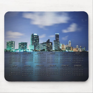 Miami-Skyline nachts mit Kalender 2011 Mousepad
