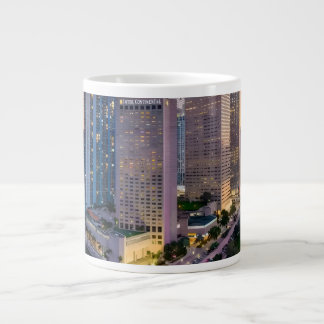 Miami Skyline Sonnenuntergang mit InterContinental Jumbo-Tasse