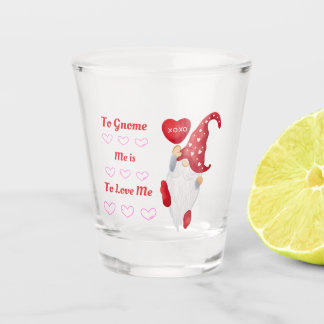 Mich zum Gnom zu machen heißt, mich auf einer Schnapsglas