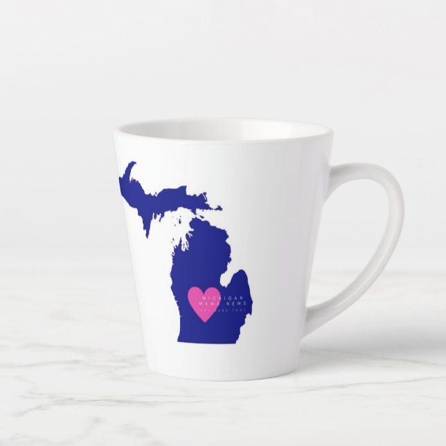 Michigan Mama News Tasse (Rechts)