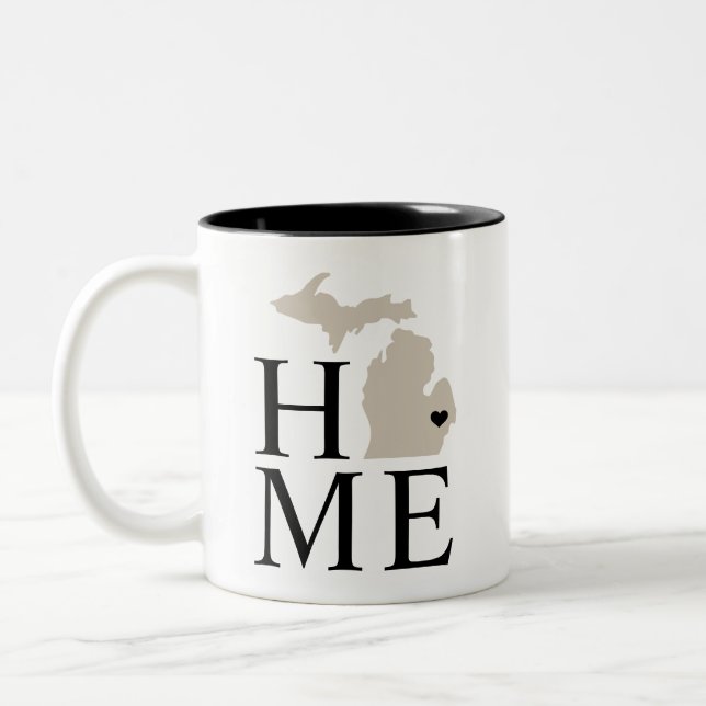 Michigan Zuhause Beige und Grau City Heart Zweifarbige Tasse (Links)