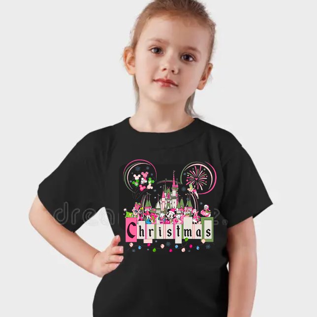 Mickey Mouse Ears, Castle & Disney Characters T-Shirt (Von Creator hochgeladen)