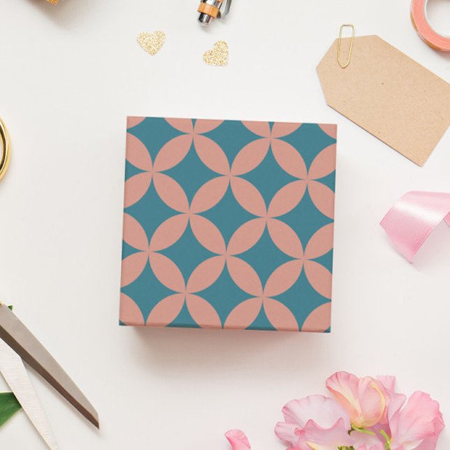 Mid-Century Mod Geometric Retro Modern Peach Blue Geschenkpapier (Mid Mod Wrapping Paper in Peach and Blue)