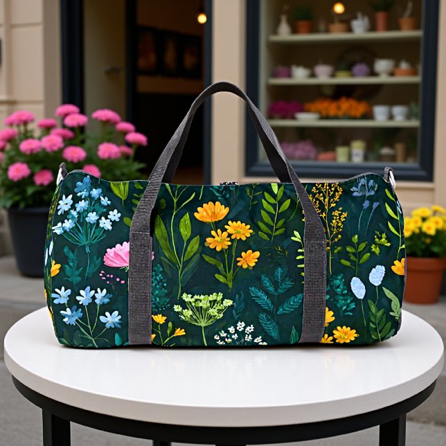 Midnight Bloom Blumen & Blätter  Duffle Bag (Von Creator hochgeladen)