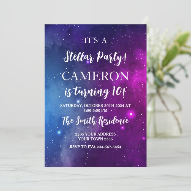 Midnight Sky & Shining Stars Galaxy Birthday Party Einladung (Stehend Vorderseite)