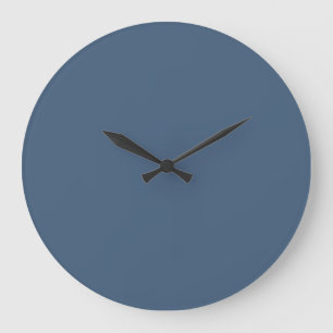Midtone Blue Solid Color 2022 Popular Colour Große Wanduhr