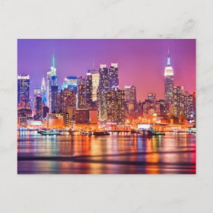 Midtown Manhattan in der Nacht mit Empire Stae Postkarte