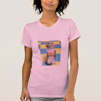 Miezekatze-kleiner Kuchen T-Shirt