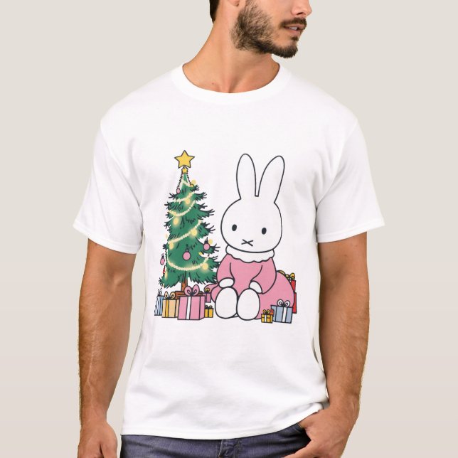 Miffy on Christmas Morning  T-Shirt (Vorderseite)