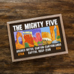 Mighty Five National Parks List Vintag Poster<br><div class="desc">Die Parks Zion,  Bryce Canyon,  Hauptstadt Reef,  Canyonlands und Arches werden in Utah als "Die Mighty 5" bezeichnet.</div>