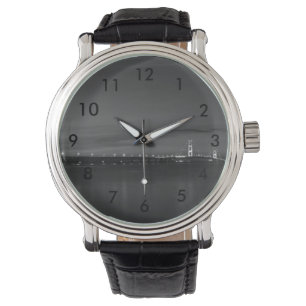 Mighty Mac bei Nacht Pano Grayscale Armbanduhr