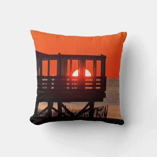 Mike Dalton Throw Pillow Kissen (Vorderseite)