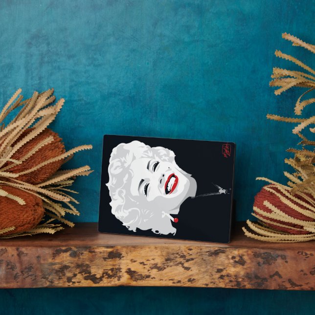 Miki Marilyn Fotoplatte (Seite)