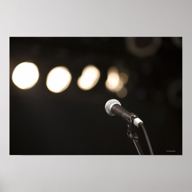 Mikrofon und Spotlights Poster (Vorne)