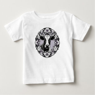 Milchkühe, umgeben von einem Keim aus Holzwolett Baby T-shirt