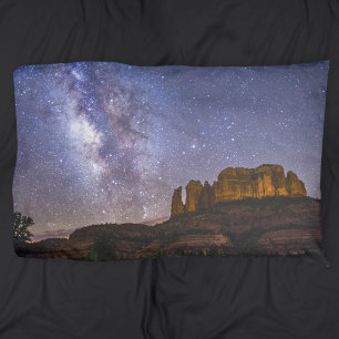 Milchstraße über Kathedrale Rock, Arizona Kissenbezug