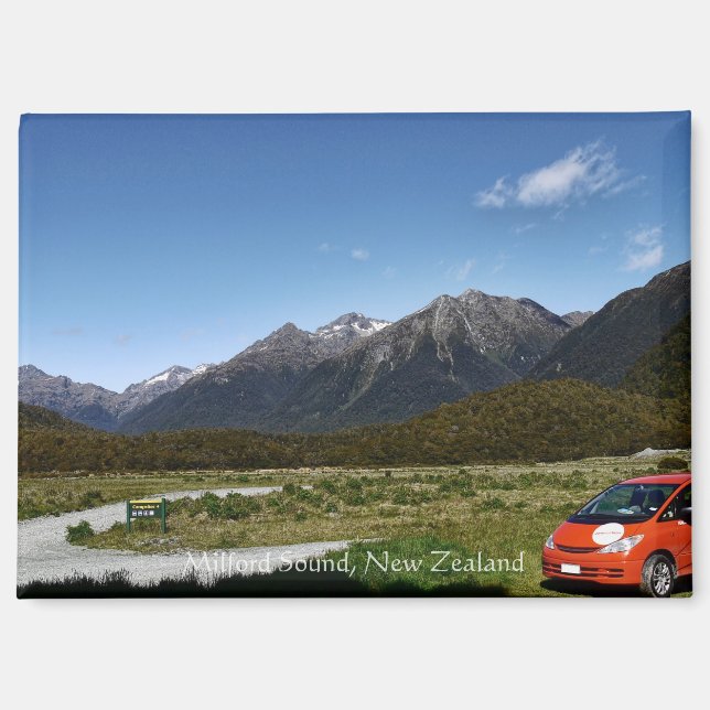 Milford Sound Camping @ New Zealand Magnet (Vorderseite)