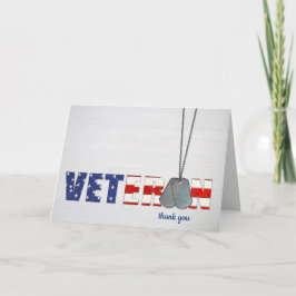 Militärhund markiert die amerikanische Flagge für Karte