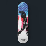 *~* Militärische Golf Golfer Red White Blue Flagge Skateboard<br><div class="desc">* Patriotische amerikanische Flagge mit schwarzem Golfer / Golf Silhouette . . Dieses Design zeigt die US Flag American Flag auch bekannt als Old Glory und US Flagge. Dieses Watercolor American Flag Design beinhaltet die Farben Red White Blue in Form von Sternen und gestreift . * Geeignet für Feierlichkeiten am...</div>