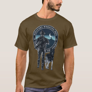 Militärische Hunde und MWD-Betreuer T-Shirt