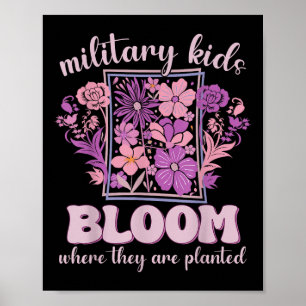 Militärische Kinder blühen, wo sie Lila aufgepflan Poster