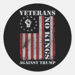 Militärische Veteranen protestieren US-Flagge ohne Runder Aufkleber