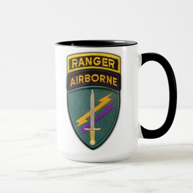 Militäroperation USACAPOC(A) Tasse (Rechts)