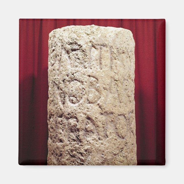 Militärsäule von Domitius Ahenobarbus Magnet (Vorne)