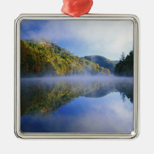 Millcreek Lake und Herbstfarben bei Sonnenaufgang, Ornament Aus Metall