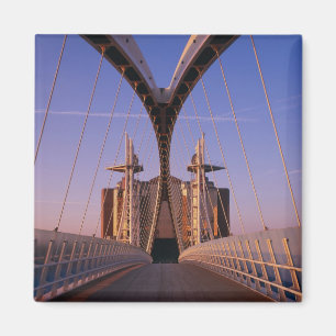 Millennium Bridge, Lowry Centre, Salford Magnet