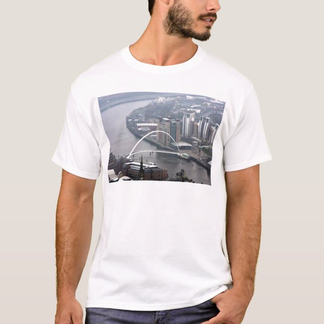 Millennium Bridge Newcastle upon Tyne T-Shirt (Vorderseite)