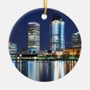 Milwaukee-Skyline nachts Keramik Ornament