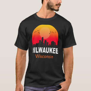 Milwaukee Wisconsin Vintag Sunset Retro City Stati T-Shirt