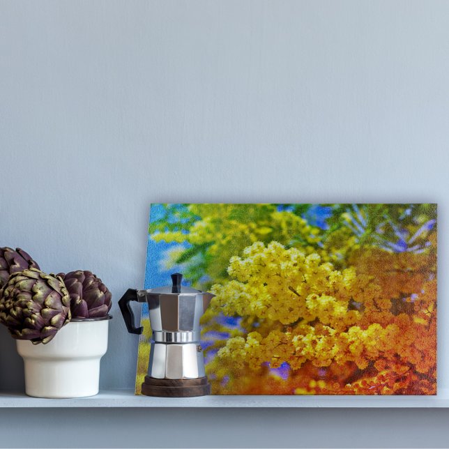 Mimosa Schneidebrett mit surrealistischen Farben (Von Creator hochgeladen)