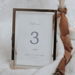 Mindestleaf | Dusty Lila Wedding Tischnummer<br><div class="desc">Diese lila Hochzeitsfeier mit einem minimalen Blatt ist perfekt für eine Hochzeitsfeier. Die Silhouette ist schlicht und grün, mit einem hellen Lavendel lila und klassisch minimalistisch. Die Karte druckt auf der Vorder- und Rückseite (beidseitig). Die Artikel werden genau so gedruckt, wie sie auf dem Bildschirm erscheinen, wenn Sie sie zum...</div>