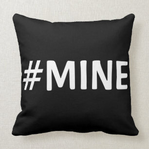 #MINE SCHWARZES U. WEISSES KISSEN