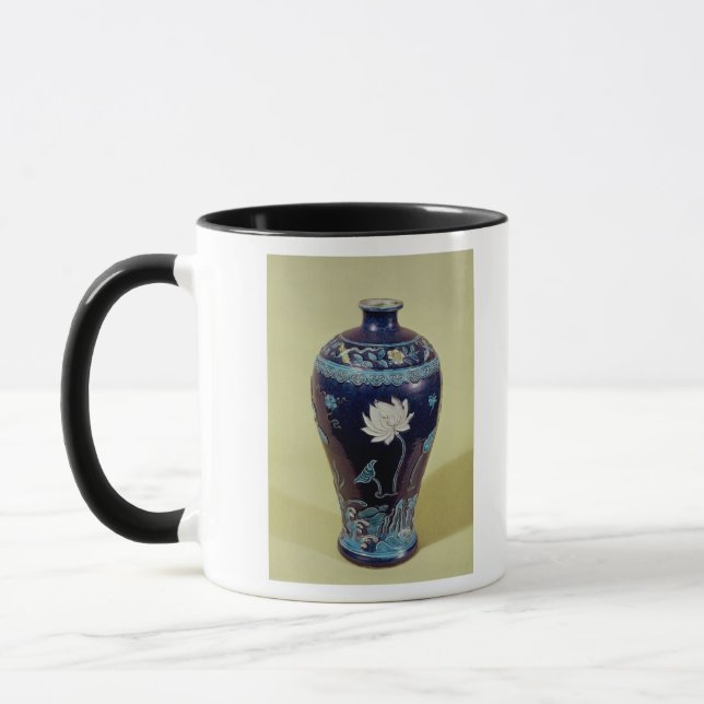 Ming Vase mit der drei Farbdekoration Tasse (Links)