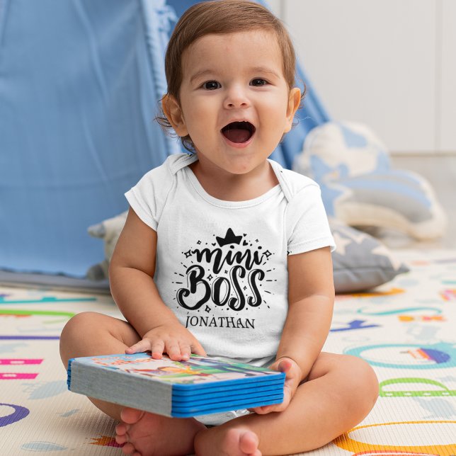 Mini Boss Cute Typography Baby Strampler (Von Creator hochgeladen)