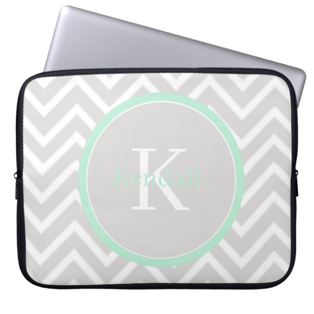 Mini Green Zickzack Monogram Laptopschutzhülle (Vorderseite)