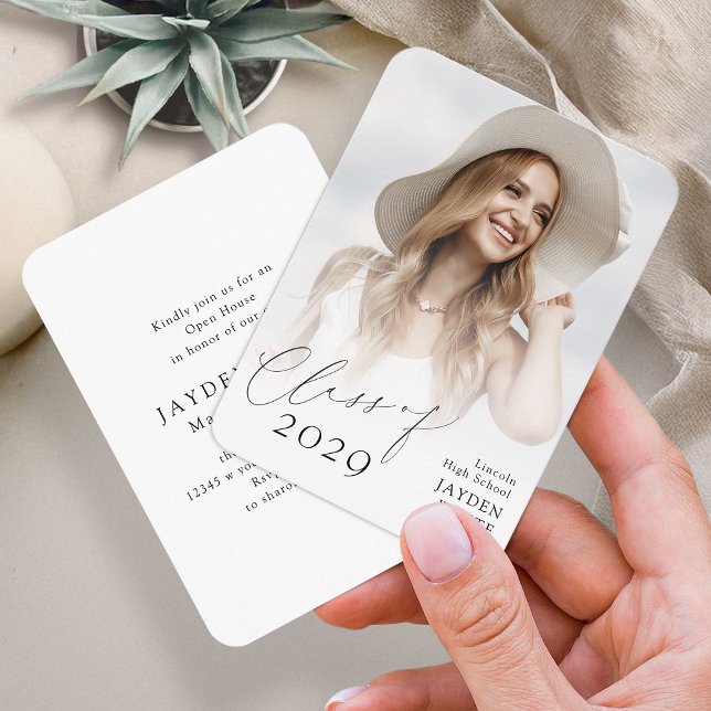 Mini Modern Chic Script Foto Abschluss laden Begleitkarte (Mini Modern Chic Script Photo Graduation Invite)