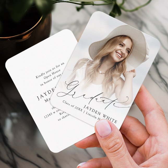 Mini Modern Chic Script Foto Abschluss laden Begleitkarte (Mini Modern Chic Script Photo Graduation Invite)