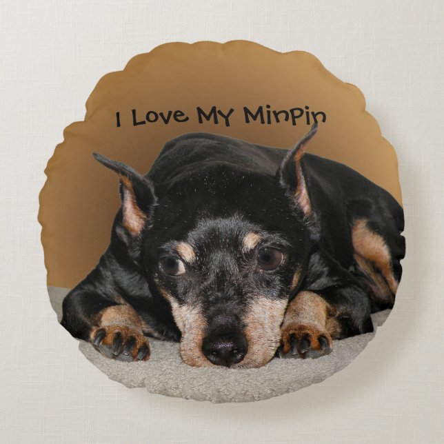 Miniatur Pinscher aka Button Liebe Rundes Kissen (Vorderseite)
