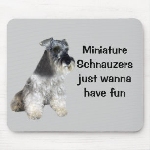 MiniaturSchnauzers wollen gerade, um Spaß Mousepad
