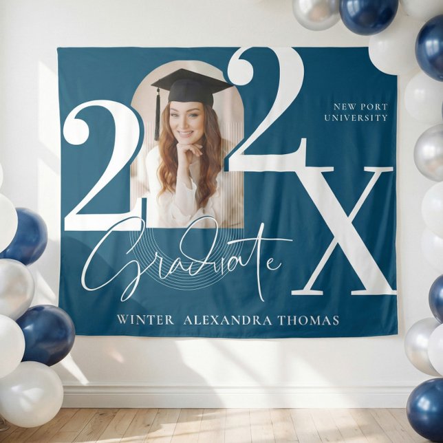Minimal Bold Year Arch Grad Photo Graduation Blue Wandteppich (Minimal Bold Year Arch Grad Photo Graduation Blue Tapestry)